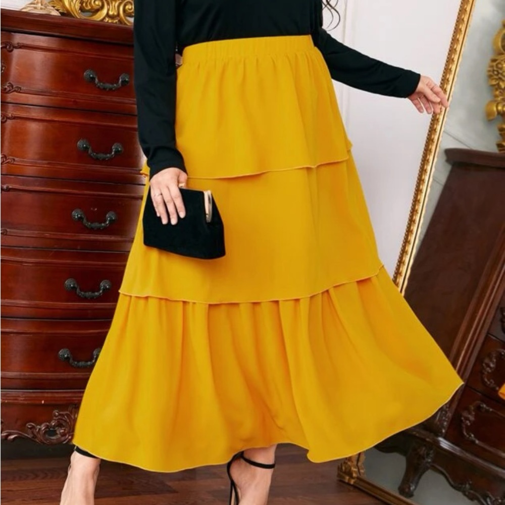 Plus Tiered Ruffle Skirt